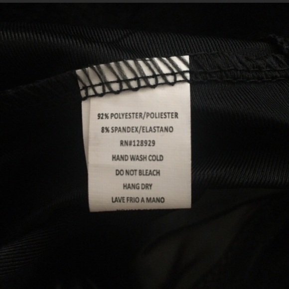 😍Stretchy Black faux leather leggings 💕 - Picture 4 of 5